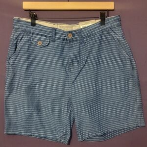 Falls Creek Mens Blue Stripe Flat Front Shorts. Size 36